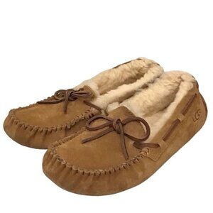 Ugg 6 Dakota Moccasins Slippers Women’s Comfort Shoes Suede Shearling Tan